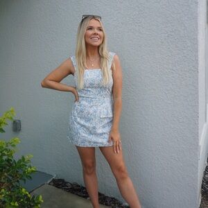 Sleeveless Square-Neck Mini Dress in Light Blue Floral